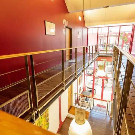Domaine Riberach - Restaurant Etoile - - Piscine Naturelle - Vignoble Bio 4*