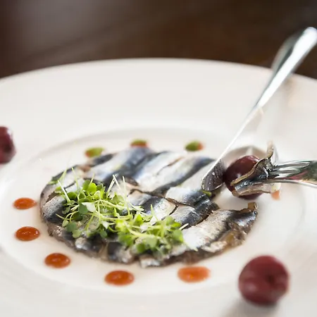 Domaine Riberach - Restaurant Etoile - - Piscine Naturelle - Vignoble Bio Belesta (Pyrenees-Orientales)