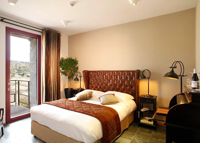 Domaine Riberach - Restaurant Gastronomique - Spa - Piscine Naturelle - Vignoble Bio 4* Bélesta