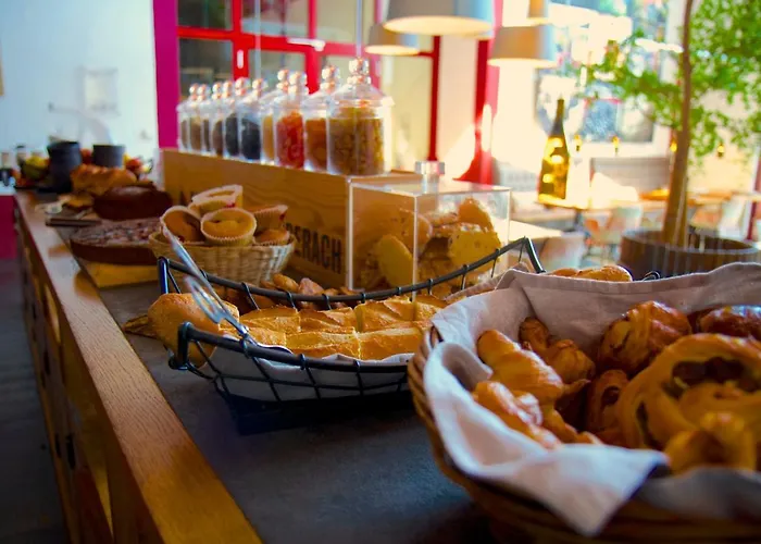 Domaine Riberach - Restaurant Etoile - - Piscine Naturelle - Vignoble Bio 4*