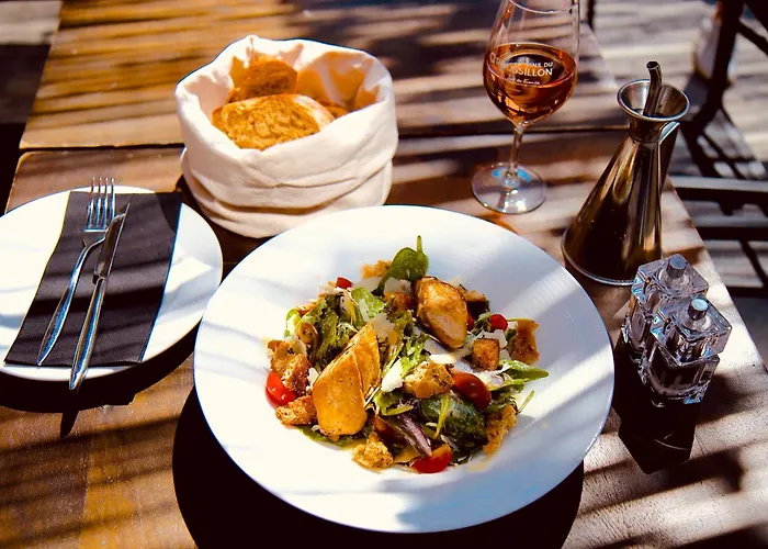Hotel Domaine Riberach - Restaurant Etoile - - Piscine Naturelle - Vignoble Bio Belesta (Pyrenees-Orientales)