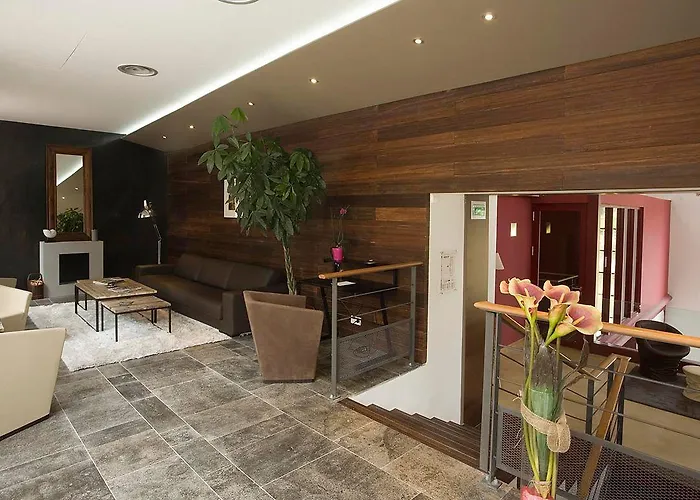 Ξενοδοχείο Domaine Riberach - Restaurant Gastronomique - Spa - Piscine Naturelle - Vignoble Bio